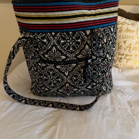 Vera Bradley Tote - Picture 3 of 4